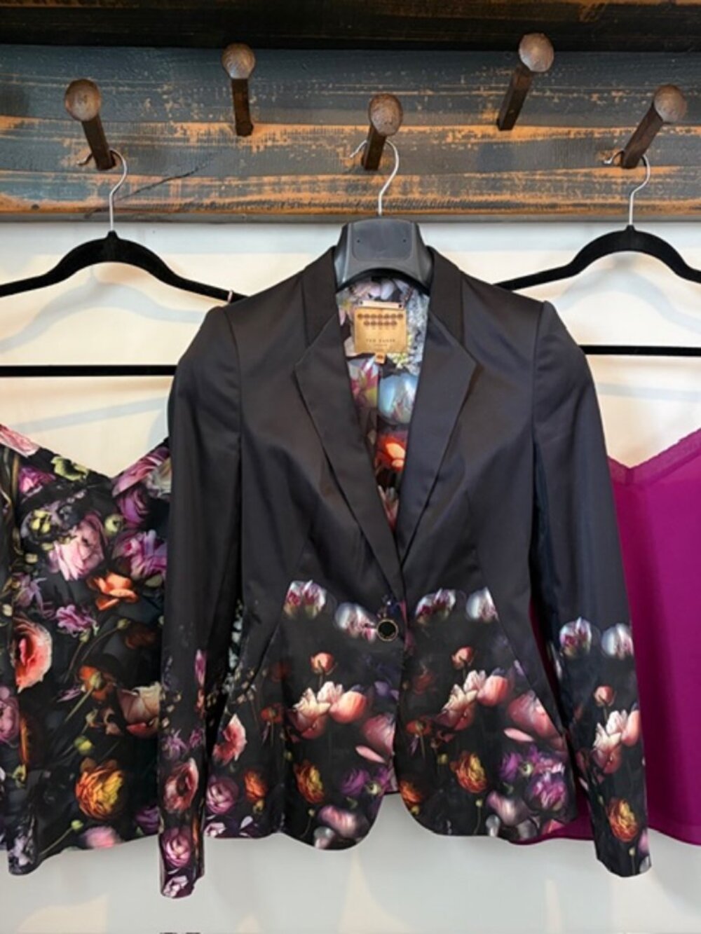 Ted Baker London 'TAMILA' jacket plus 2 Ted Baker London camisoles.